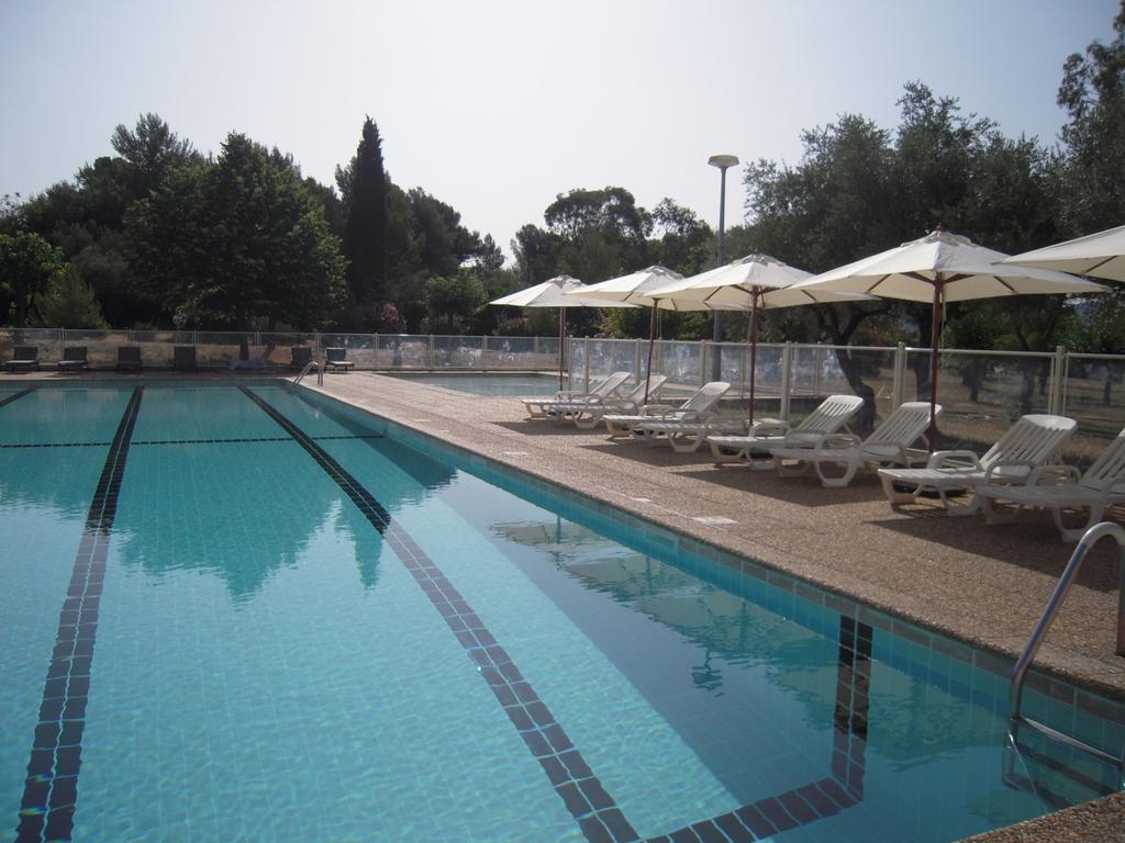 Le Domaine Des Oliviers Saint-Cyr-sur-Mer Exterior foto